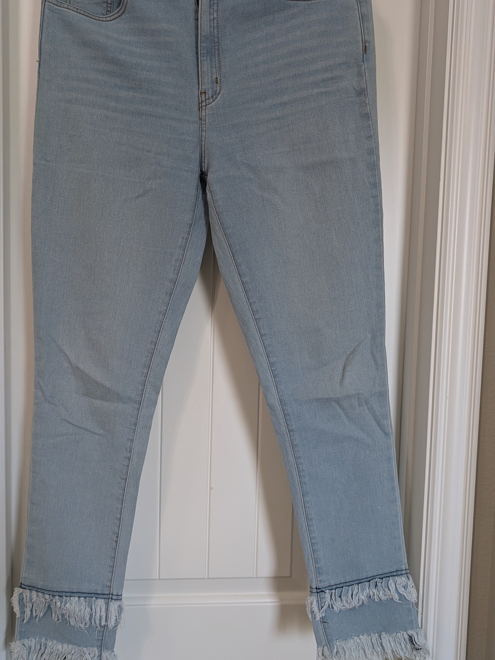 Light Blue Frayed Hem Women’s Jeans